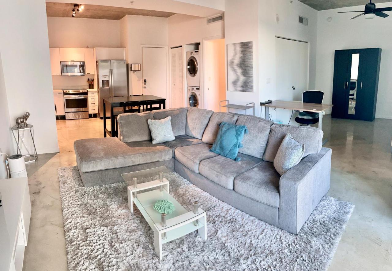 1Br Loft In Downtown With Bay View And Workspace Miami Kültér fotó